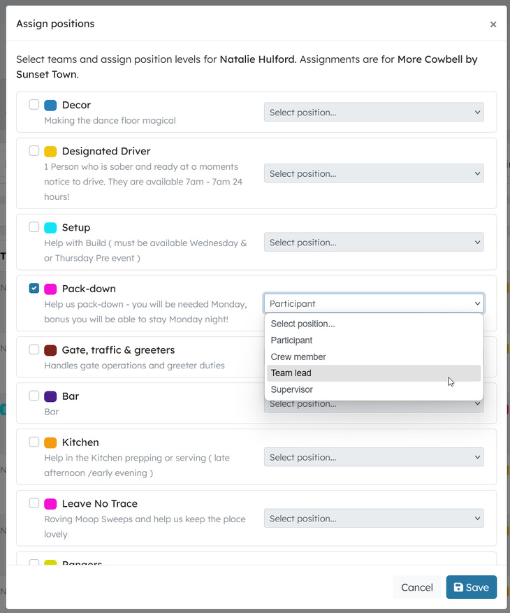 volunteer-team-leads-assign-positions.jpg